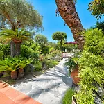 Szálloda Pineta Ischia