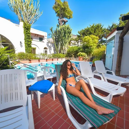 Hotell Pineta 3*