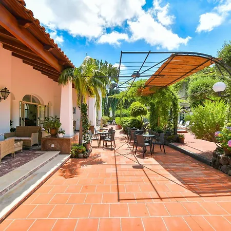 Pineta 3* Ísquia
