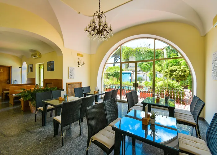 Pineta Hotel 3*