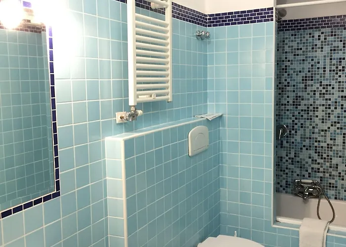 Pineta 3* איסקיה