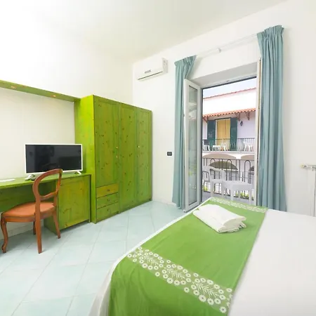 Hotel Pineta 3*